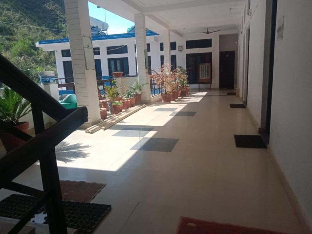 Apartament Vamoose Srishty Choice Rudraprayāg Zewnętrze zdjęcie